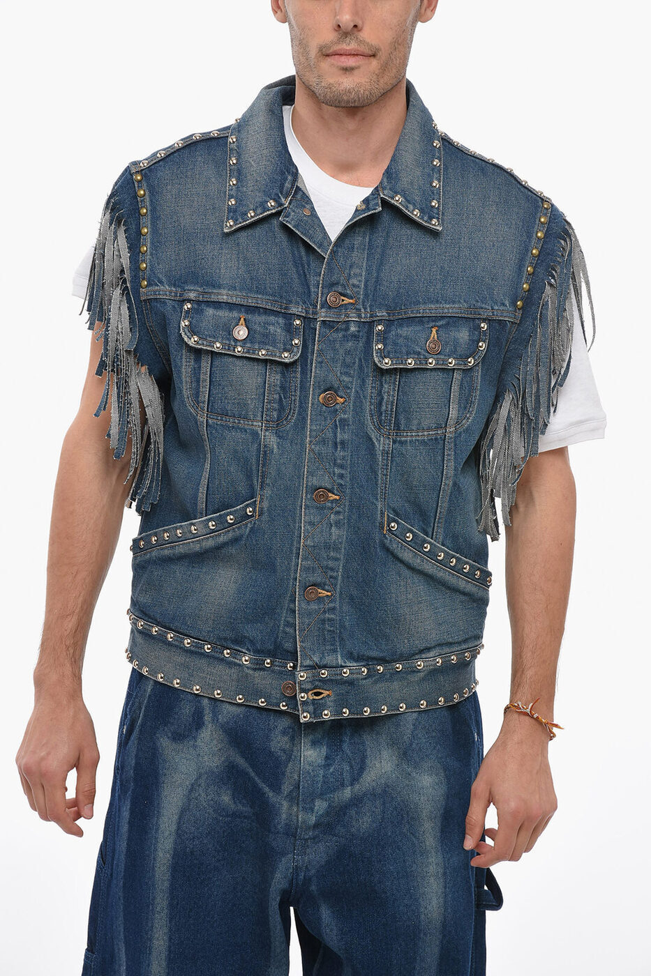 【土日限定クーポン配布中！】 CELINE セリーヌ ジャケット 2Q571365M 07DU メンズ SLEEVELESS FRINGED DENIM JACKET WITH STUDS 【関税・送料無料】【ラッピング無料】 dk