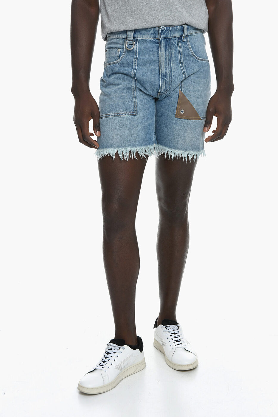 【本日5の付く日ポイント4倍!】 FENDI フェンディ デニム FLP307AN4WF0QG0 メンズ DENIM SHORTS WITH FRONGED BOTTOM 【関税・送料無料】【ラッピング無料】 dk