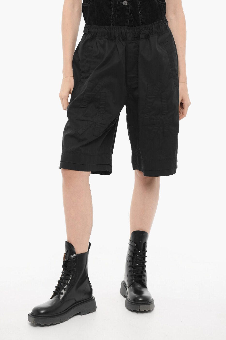 44 LABEL GROUP ܥ ѥ  Trousers SOLID COLOR SHORTS WITH EMBOSSED M...
