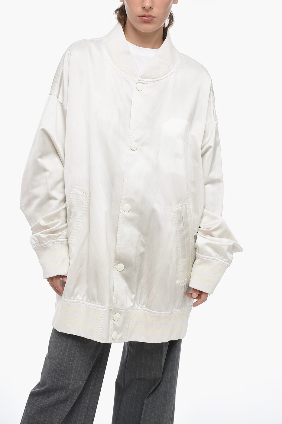 ᥾ ޥ른 MAISON MARGIELA ȥ   Coats and Trench MM6 SATIN OVERSIZED BOMBER JACKET WITH VINTAGE EFFECT S62AN0102 S78017 100  ̵ åԥ̵ 2020SS dk