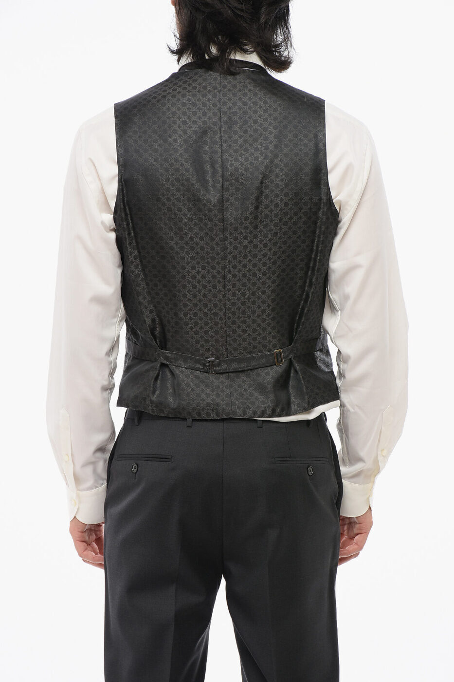 コルネリアーニ CORNELIANI フォーマル スーツ メンズ Formal Outfits EMBROIDERED 4 BUTTONS SILK VEST WITH JETTED POCKETS 77C096 6117197 016 関税 送料無料 ラッピング無料 2020AW dk