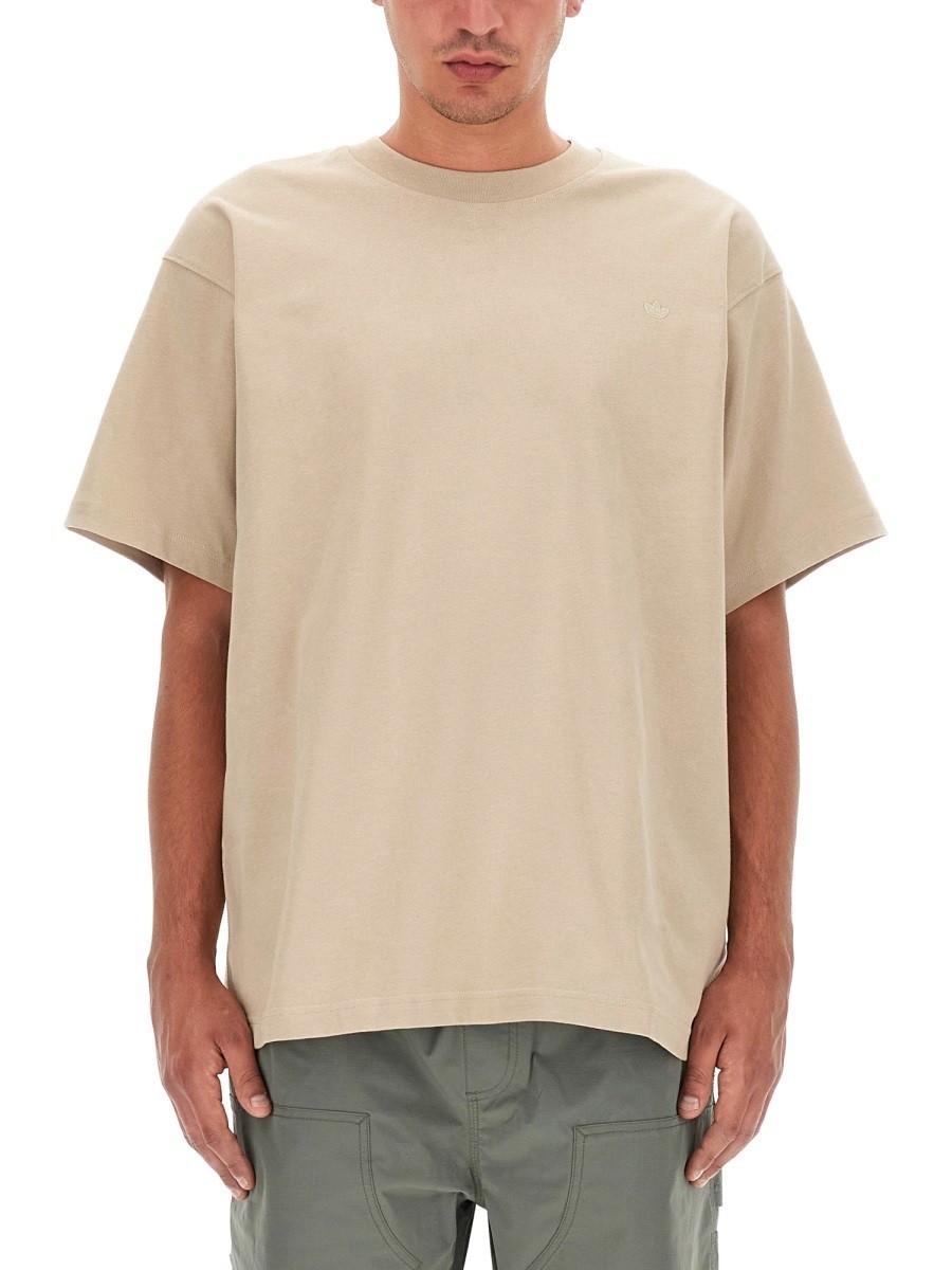 【土日限定クーポン配布中！】 ADIDAS ORIGINALS アディダス オリジナルス ベージュ BEIGE Tシャツ メンズ 秋冬2023 290297 【関税・送料無料】【ラッピング無料】 el