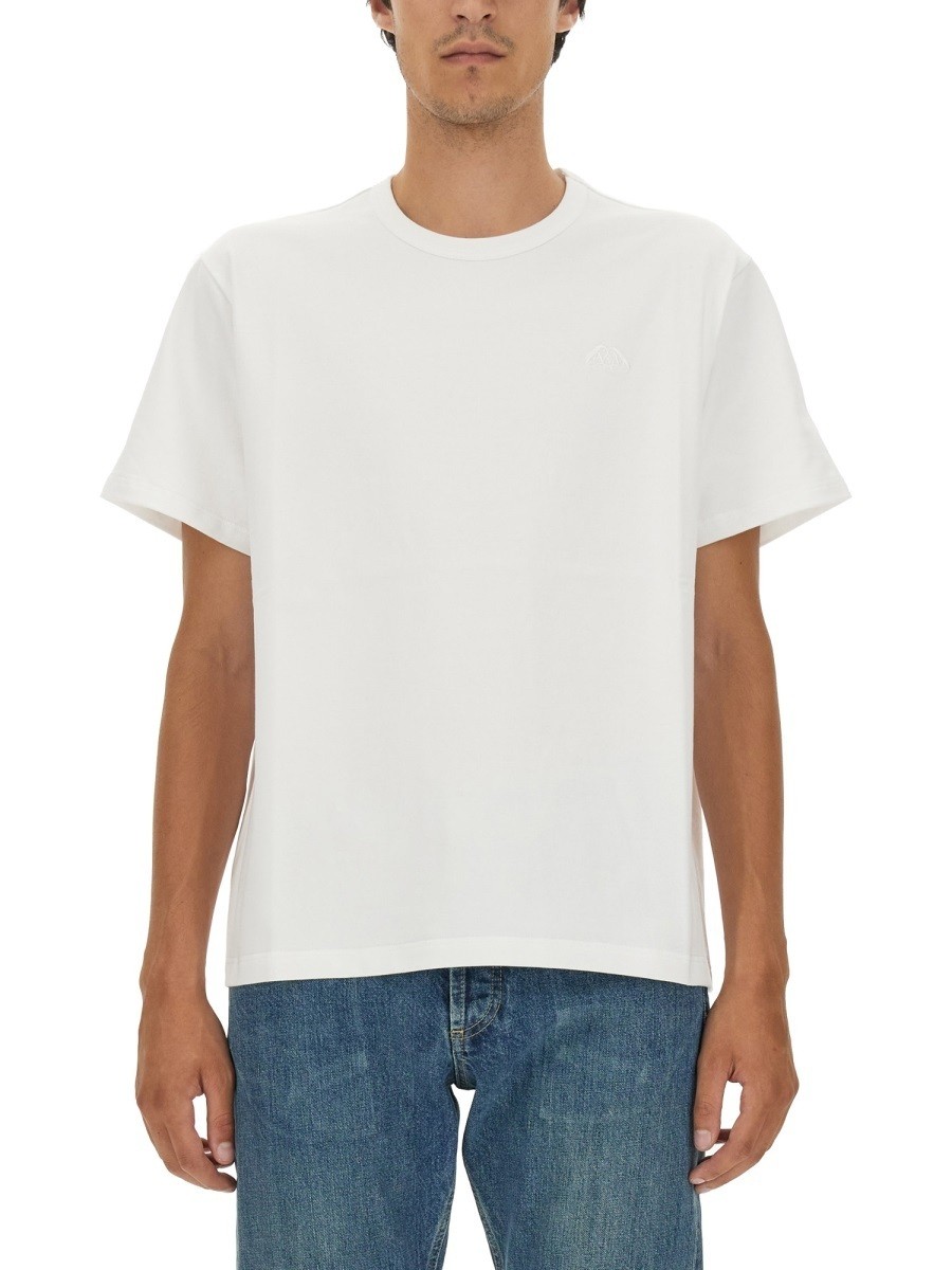 【土日限定クーポン配布中！】 ALEXANDER MCQUEEN アレキサンダー マックイーン ホワイト WHITE Tシャツ メンズ 秋冬2023 295612 【関税・送料無料】【ラッピング無料】 el