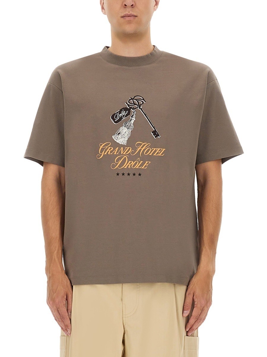 楽天BRANDSHOP・クラージュ楽天市場店ドロール ド ムッシュ DROLE DE MONSIEUR Tシャツ メンズ グレー T-shirts 364580 GREY 関税 送料無料 ラッピング無料 2025AW el