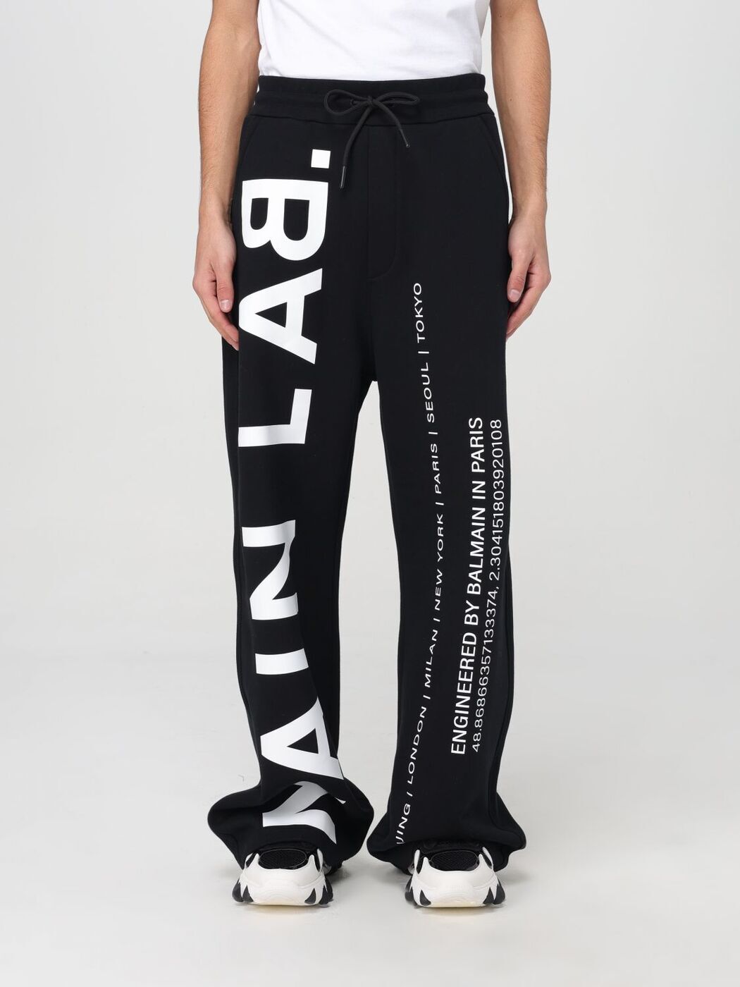 【土日限定クーポン配布中！】 BALMAIN バルマン ブラック Black パンツ メンズ 春夏2024 CH6OB300BC66 【関税・送料無料】【ラッピング無料】 gi