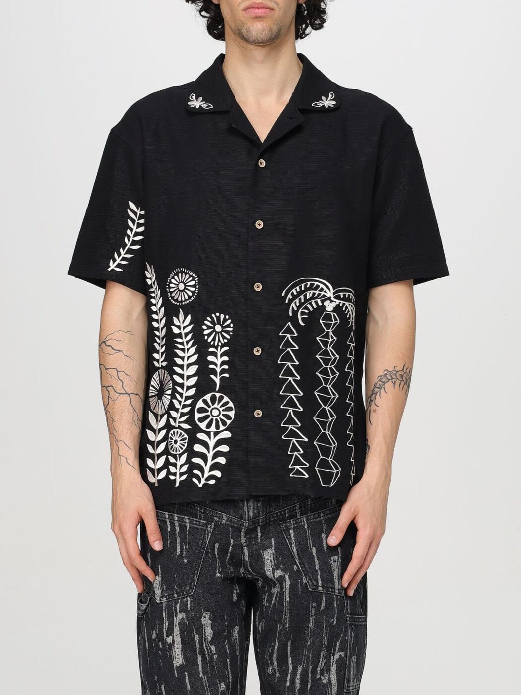 ANDERSSON BELL アンダースンベル ブラック Black シャツ メンズ 春夏2024 ATB1055M 【関税・送料無料】【ラッピング無料】 giのサムネイル