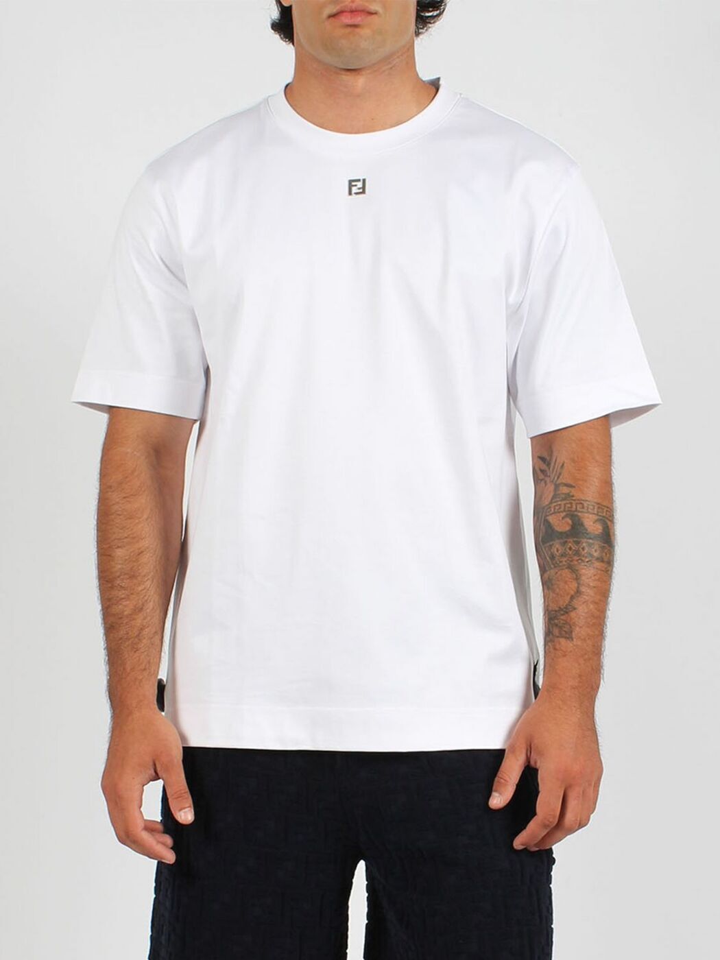 楽天市場】フェンディ(カラーホワイト)(Tシャツ・カットソー 楽天市場】フェンディ(カラーホワイト)(Tシャツ・カットソー