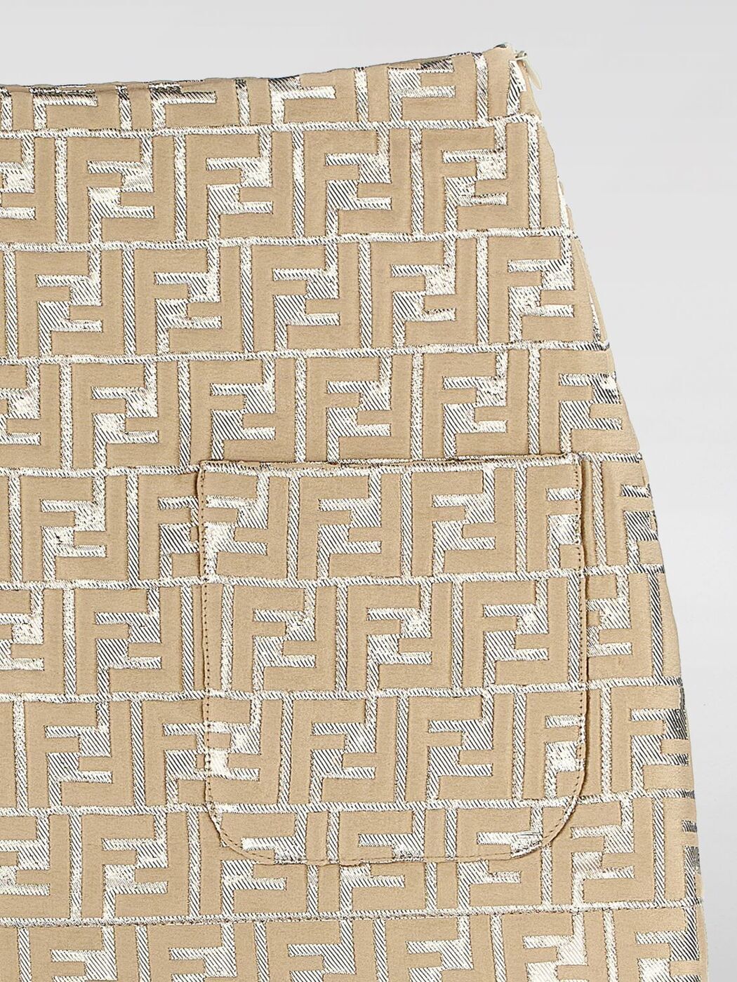 【1000円OFFクーポン配布中！】 FENDI FENDI ミニバッグ スカート ガールズ ベージュ Mini-skirts JFE144AMIP Beige 関税 送料無料 ラッピング無料 2025AW gi 3