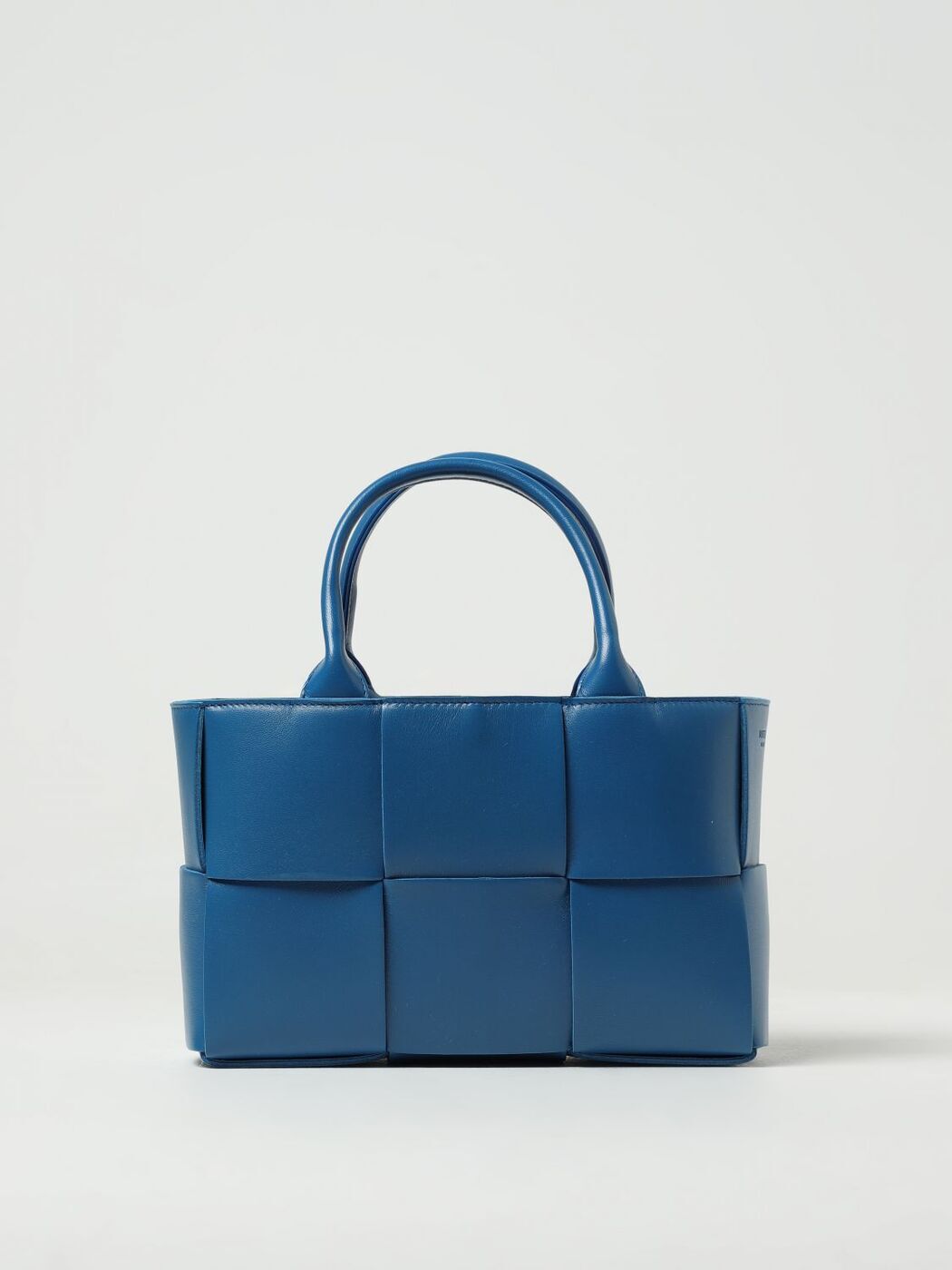 BOTTEGA VENETA ボッテガ ヴェネタ ネイビー Navy バッグ レディース 春夏2024 709337VCQC2 【関税・送料無料】【ラッピング無料】 giのサムネイル