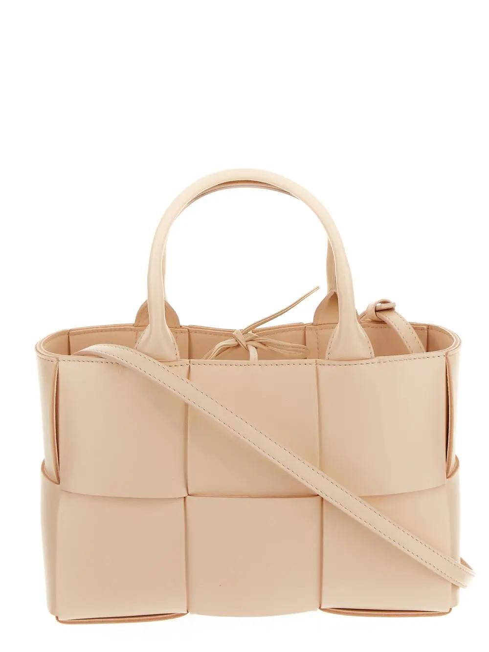 【土日限定クーポン配布中！】 BOTTEGA VENETA ボッテガ ヴェネタ ベージュ Beige トートバッグ レディース 秋冬2023 709337VCQC2_7671 【関税・送料無料】【ラッピング無料】 ia