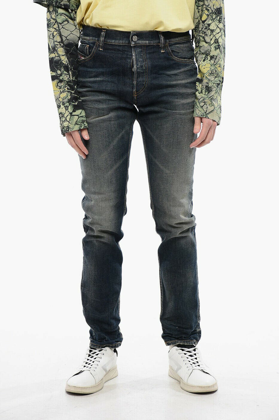 ディーゼル DIESEL レギュラーフィットジーンズ デニム メンズ ブルー Regular fit jeans A03568 09H79..