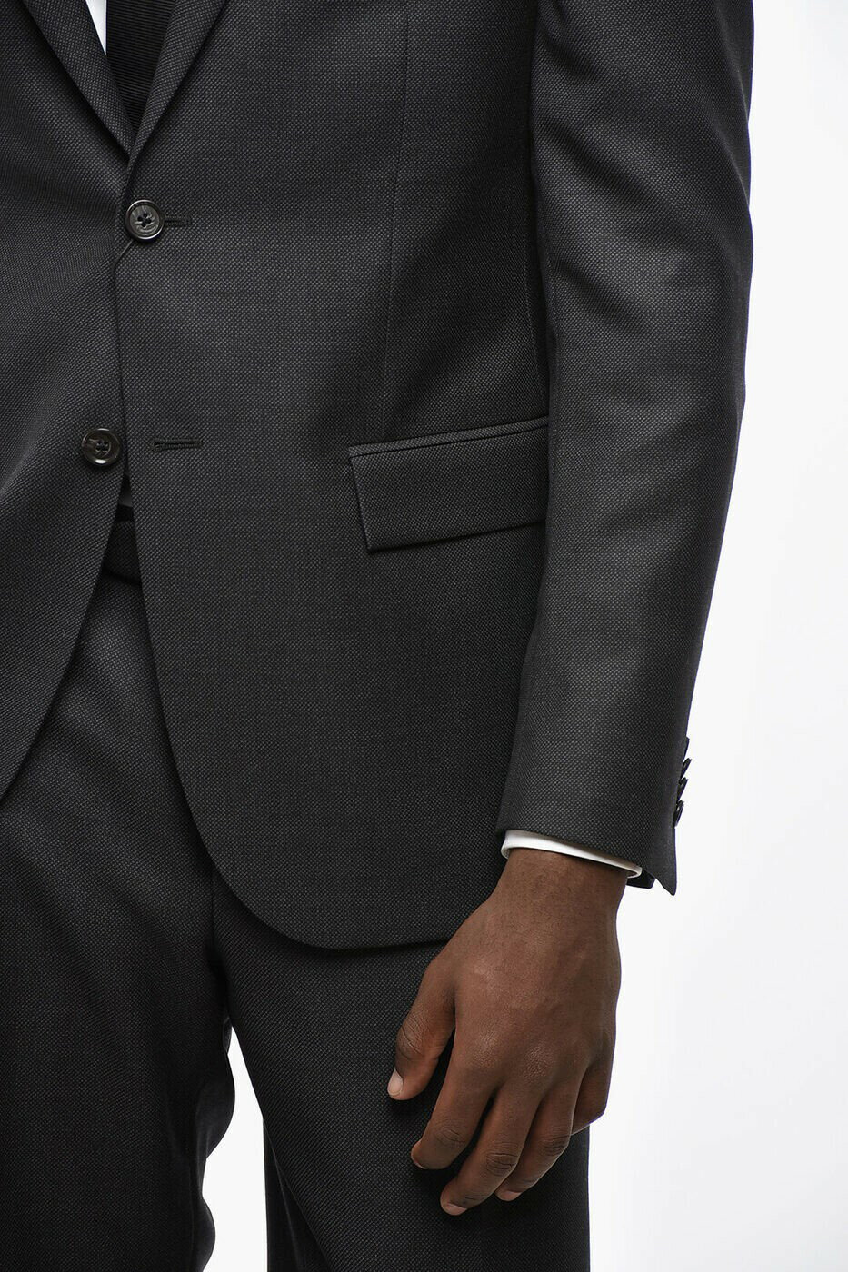 コルネリアーニ CORNELIANI フォーマル スーツ メンズ ブラック Formal Outfits 867Z71 0867281 015 関税 送料無料 ラッピング無料 2025AW dk