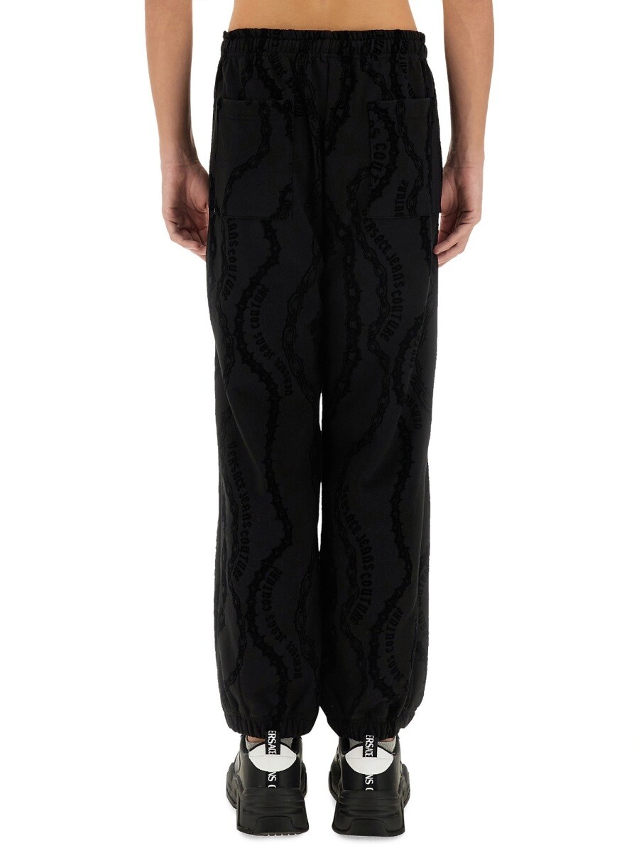 ヴェルサーチ ジーンズ クチュール VERSACE JEANS COUTURE トラックスーツ セットアップ メンズ ブラック TRACK SUITS 338748 関税 送料無料 2024AW el courage-store-21641226 BRANDSHOP「il Tesoro」 サンプル画像3