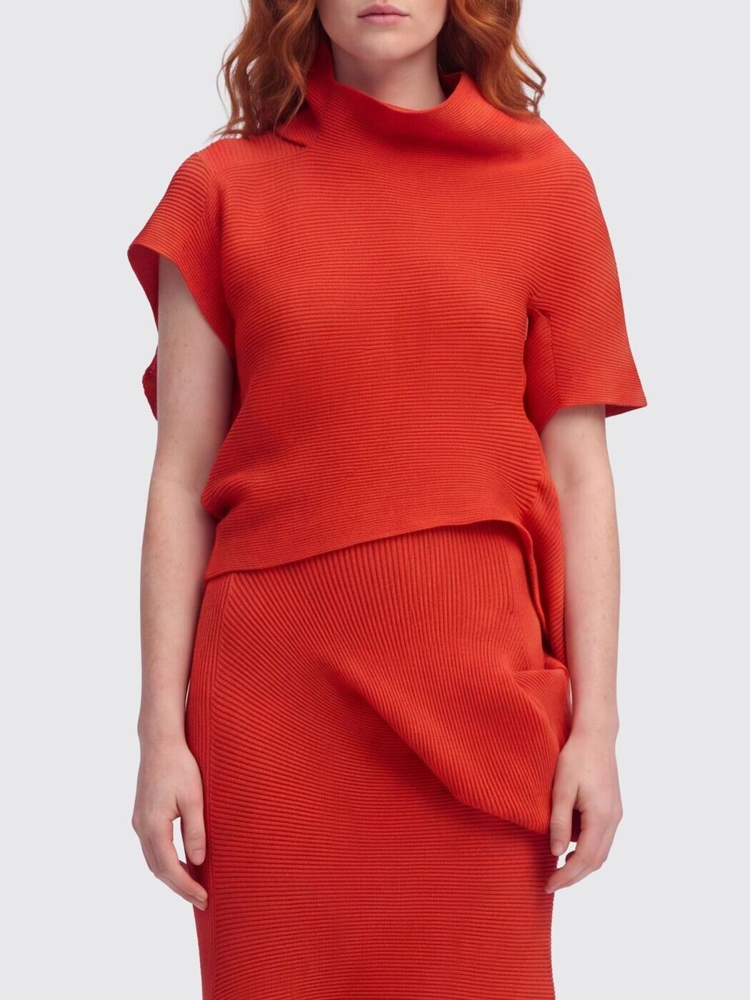 イッセイ ミヤケ ISSEY MIYAKE Tシャツ トップス レディース レッド T-shirts and tops IM66KN754 関税 送料無料 2026SS gi