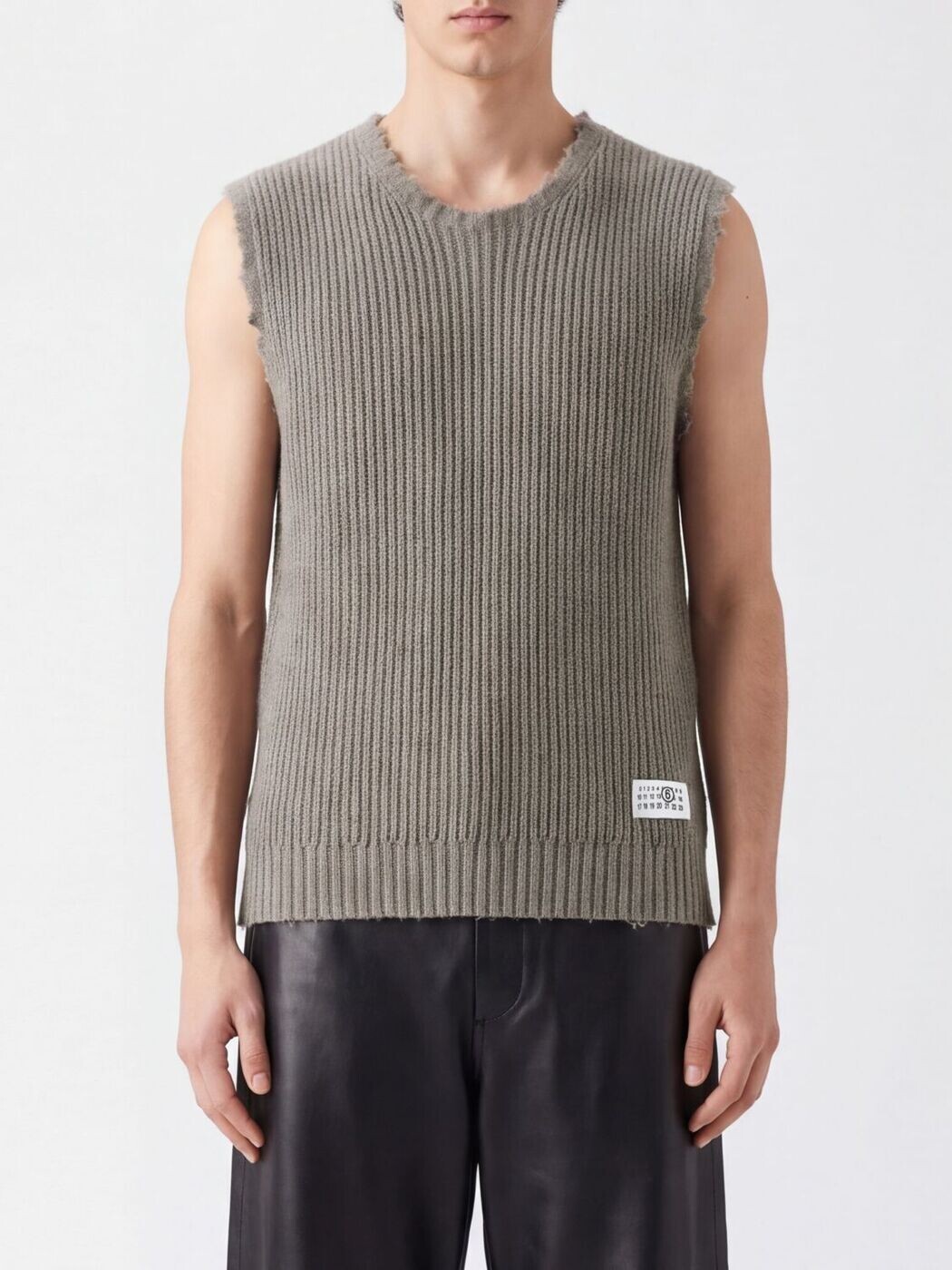 エムエムシックスメゾン マルジェラ MM6 MAISON MARGIELA ジレ ベスト メンズ ベージュ Vests SH2FB0035M13326 Beige 関税 送料無料 2026AW gi
