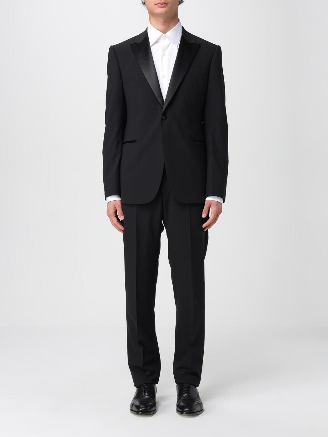 エンポリオ アルマーニ EMPORIO ARMANI フォーマル スーツ メンズ ブラック Formal Outfits EM002055TE10404 関税 送料無料 ラッピング無料 2025SS gi