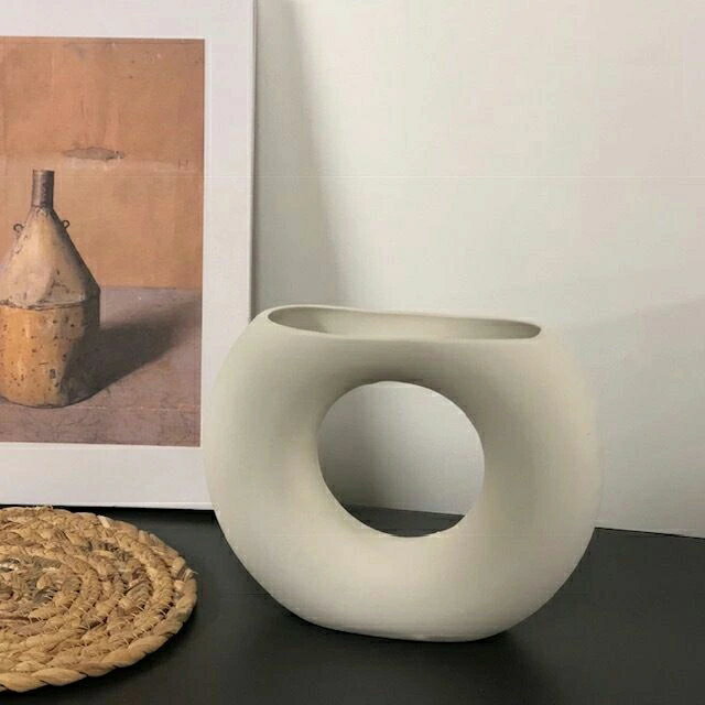 北欧風 セラミックフラワーベース 花瓶 モダンインテリア オブジェ ドーナツ型 おしゃれ 陶器 花器 玄関 リビング ディスプレイ 高級感