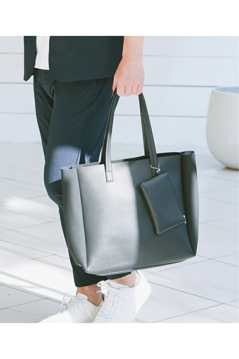 【ヒルナンデス紹介商品】シュリンクワイドトート | ikka イッカ メンズ トートバッグ フェイクレザー 合皮 ビジネスシーン ライトグレー ブラック オリーブ ネイビー