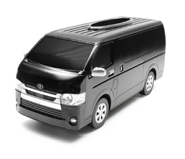 仕事にも遊びにも大人気なトヨタ ハイエースが、ディテール豊かな1/16スケールのティッシュボックスで登場！ 専用のポット付きですのでテッシュケース以外にも様々な用途でご使用いただけます。 ホワイトとブラックの2カラーがラインアップ！ トヨタ自動車公認のライセンス商品です。 ■仕様 サイズ ：(1/16) 285 × 135 × 125mm　重量：367g 材料：ABS樹脂　付属品：小物ポケット ※箱なしティッシュ専用（袋タイプ）のティッシュボックスです。 (推奨品：ハローソフトパックティッシュ195×205mm)