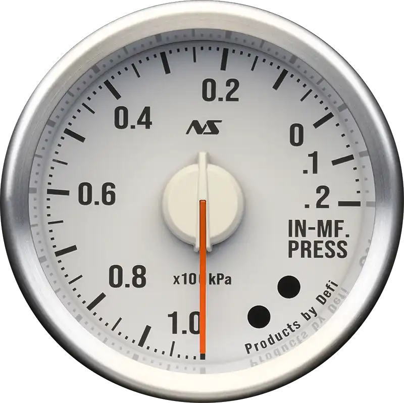インマニ計 （表示範囲：-100kPa～+20kPa） Defi-Link Meter ADVANCE RSII(アールエスセカンド)はDefi-LinkアドバンスコントロールユニットSEまたはアドバンスコントロールユニットに接続して使用するリンクメーターです。 RSIIメーターは、昼間は文字板の印刷、夜間は照明を後ろから透過させて文字や目盛りを表現するメーターです。 ご使用の際は別売りのDefi-Link ADVANCE Control Unit(デフィリンク アドバンスコントロールユニット)が必要です。 ターボ計/インマニ計・油圧計・燃圧計・油温計・水温計・排気温度計・タコメーターがあり、それぞれに白文字板、黒文字板があります。また、サイズはΦ52mmとΦ60mmがあります(タコメーターはΦ60のみ)。 白文字板の夜間照明は80sグリーンまたは90sレッドの2色、黒文字板の夜間照明は80sグリーンまたは70sホワイトの2色があります。　※色の切り替え機能はありません 1台のADVANCEコントロールユニットに最大7台までメーターを接続することができます。　