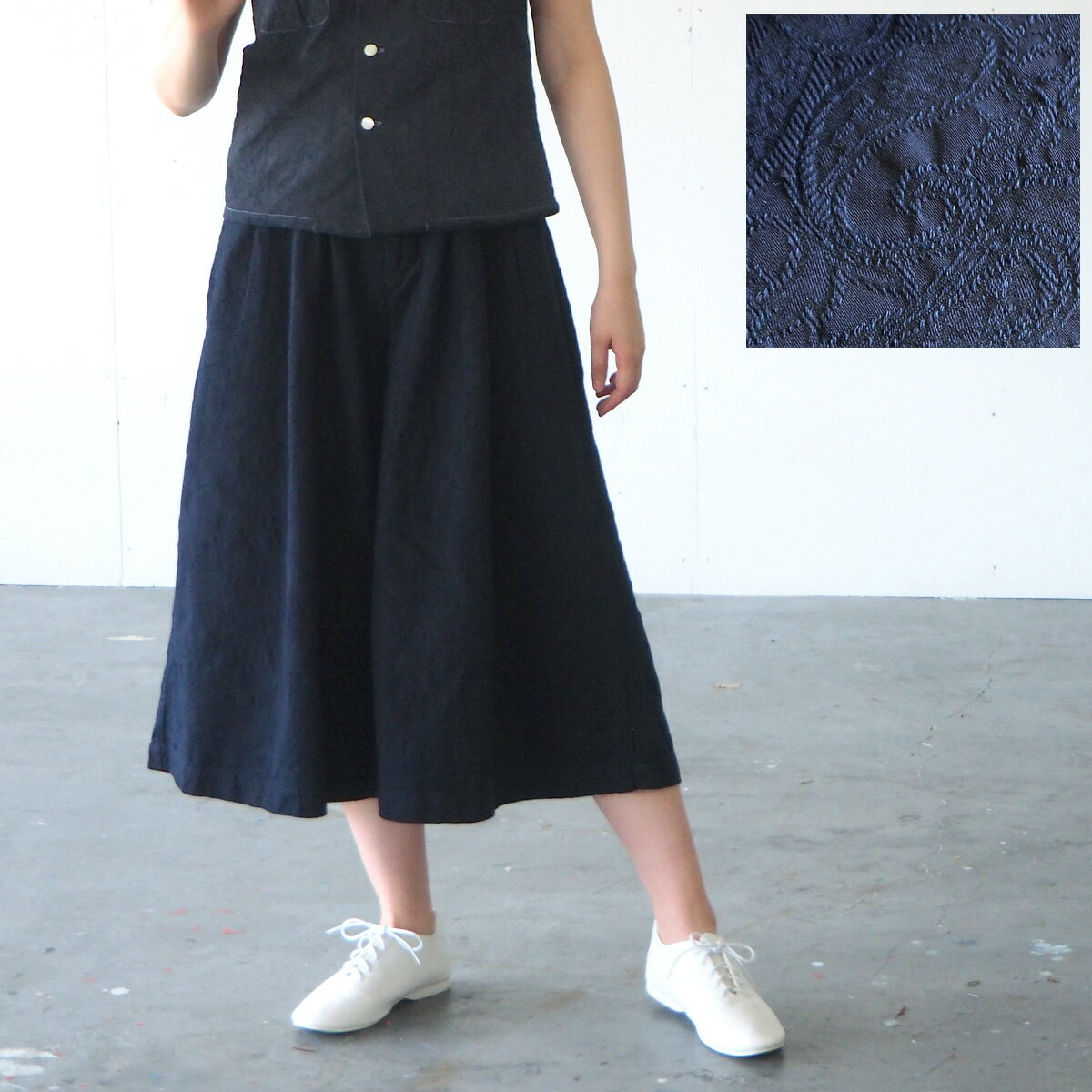 graphzero（グラフゼロ） 5オンス インディゴ ガウチョパンツ ペイズリー [GZ-LA-GPT-PAI] 岡山 倉敷 児島 レディース デニム ワイドパンツ ワイドルーズ フレアパンツ 七分丈 綿100％ コットン100％ ネイビー 紺 春 夏 秋 やや薄手 総柄 児島製 日本製のサムネイル