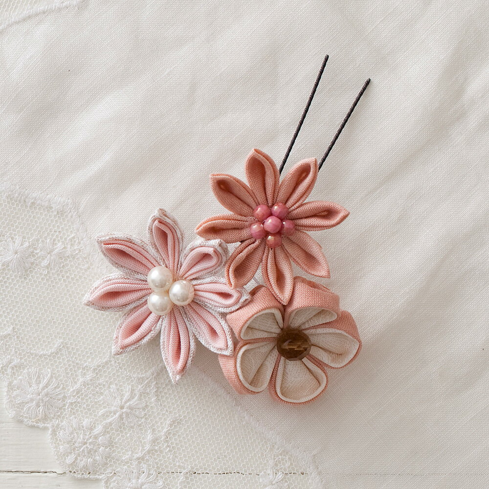 通信講座 ｜ つゆつきの つまみ細工 ｜ 通信教育 講座 取得 知識 教材 作品制作 テキスト 動画レッスン 手芸 伝統工芸 手作り 和 材料 ハンドメイド制作 基本 添削指導 日本ヴォーグ社