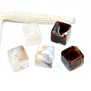 即日発送！アクリルビーズ キューブ 12×12mm【10ヶ】