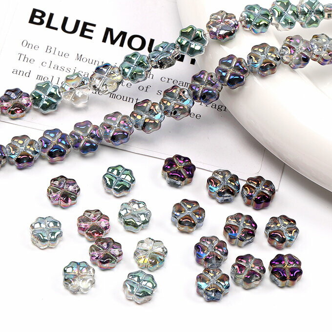 ガラスビーズ クローバー型　 縦穴 8mm　30個　ライトイエロー　アクセサリー　ビーズ　パーツ　電気メッキ　手芸用品