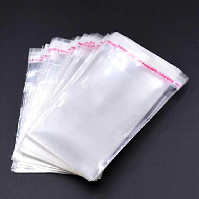 即日発送！格安！透明OPP袋 クリア袋 テープ付きのりつき 粘着テープつき 梱包資材 ラッピング袋 8×14cm（約100枚）