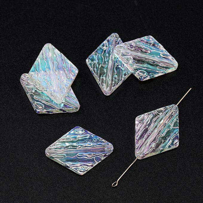 即日発送！アクリルビーズ オーロラビーズ ひし形 22.5×30mm（6ヶ）