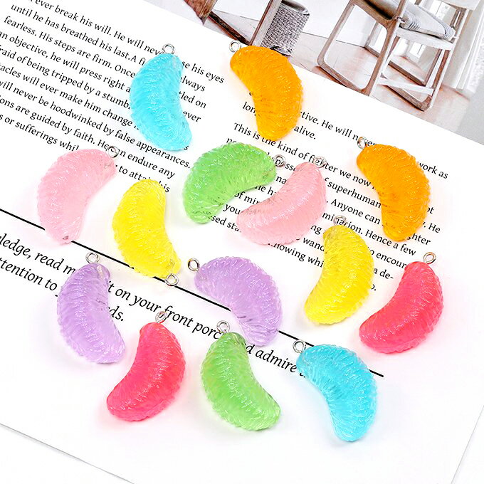 即日発送！みかんチャーム 樹脂製 リアルみかんパーツ ミカンキーホルダーパーツ 食品サンプル カン付き ミックスカラー 18×34mm（10ヶ）