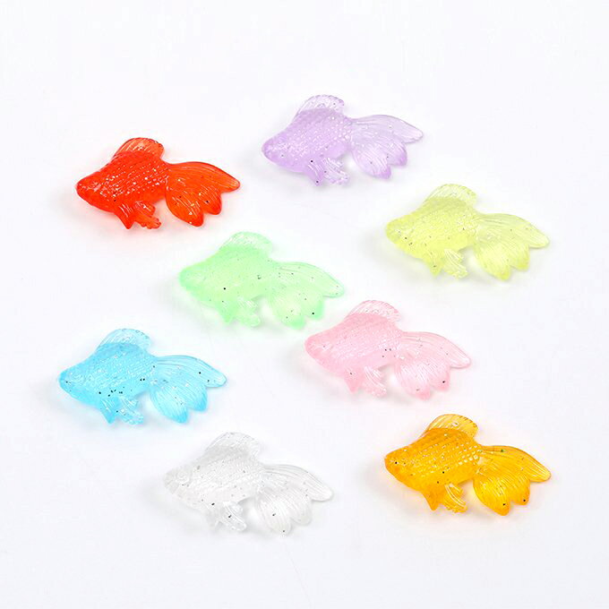 即日発送！金魚チャーム 錦魚チャーム 樹脂製 立体金魚パーツ ヒレに穴あり ミックスカラー 22×36mm（10ヶ）