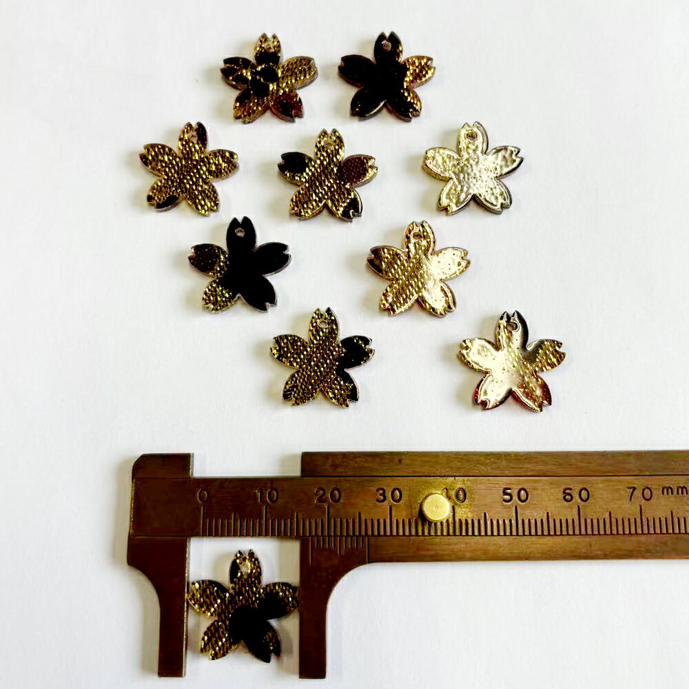 即日発送！アクリルパーツ 桜 和風パーツ 1穴 アソート 約17mm（10ヶ）