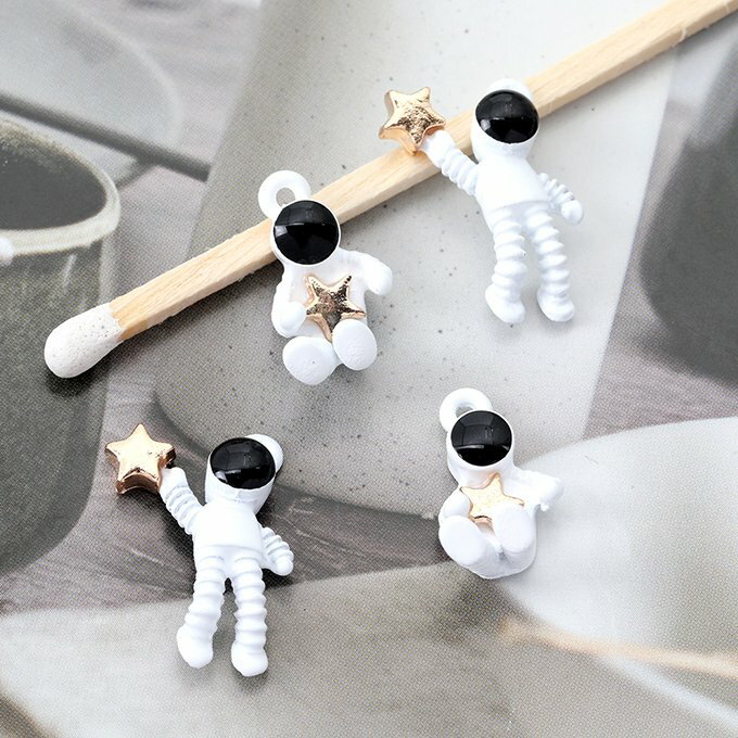 即日発送！エポチャーム 宇宙飛行士 1カン