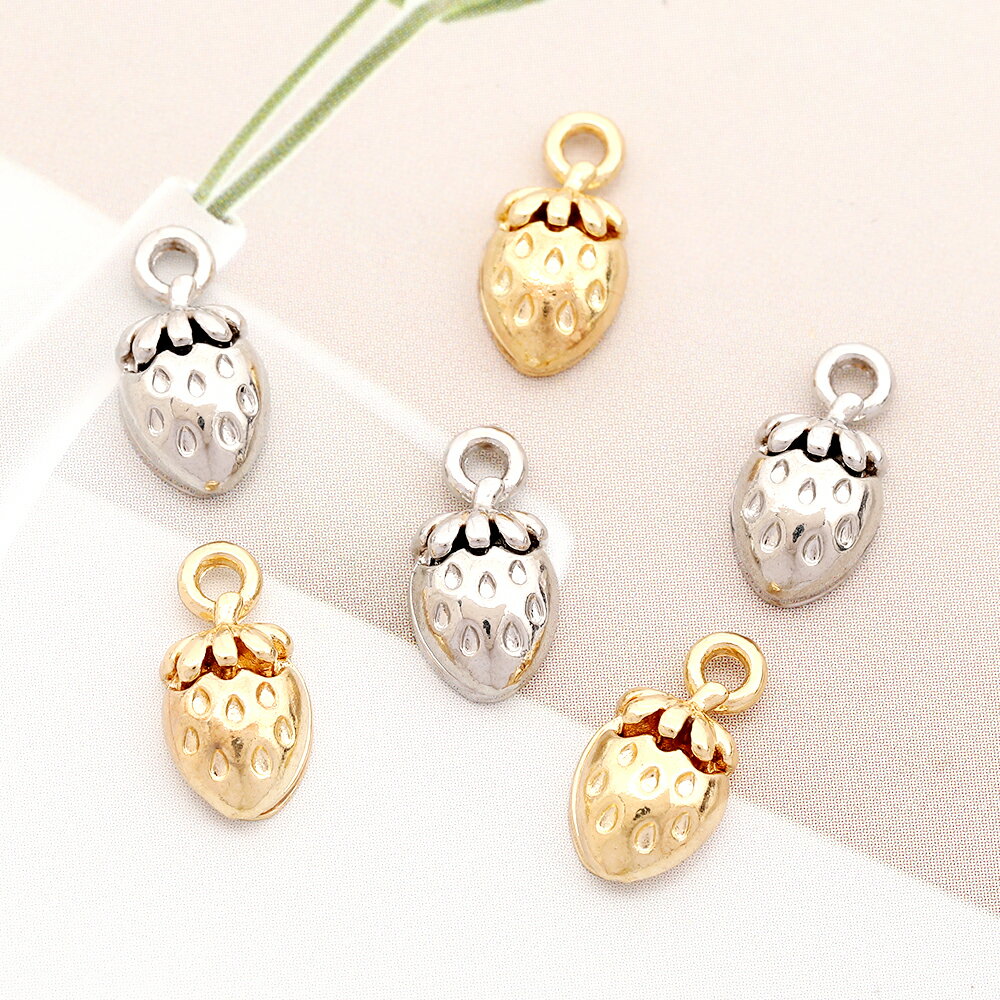 即日発送！メタル苺チャーム 立体メタルチャーム いちごモチーフ メタルいちごチャーム ヘタあり 1カン付き 約6×11mm（2ヶ）