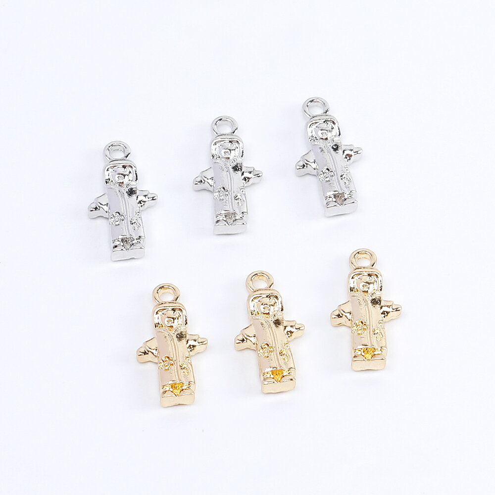 即日発送！メタルチャーム こけしチャーム 日本人形こけしチャーム 1カン付き 8×15mm（6ヶ）