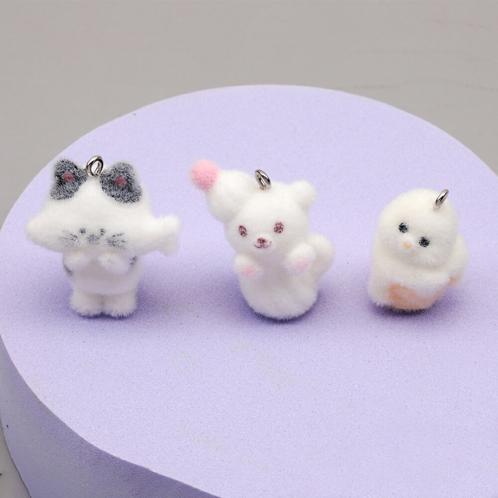 即日発送！アニマルフロッキーチャーム ネコ 猫 クマ 熊 ひよこ 鳥 動物 アニマル 樹脂チャーム 全3種..