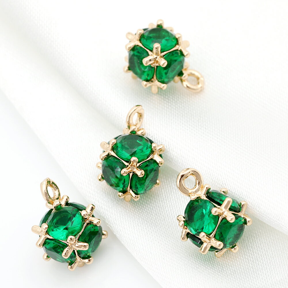 高品質ガラスチャーム 球体 カン付き 8×10mm ゴールド グリーン 2個