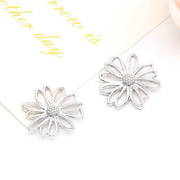 即日発送！フラワーチャーム メタルチャーム 21mm ロジウム（4ヶ）