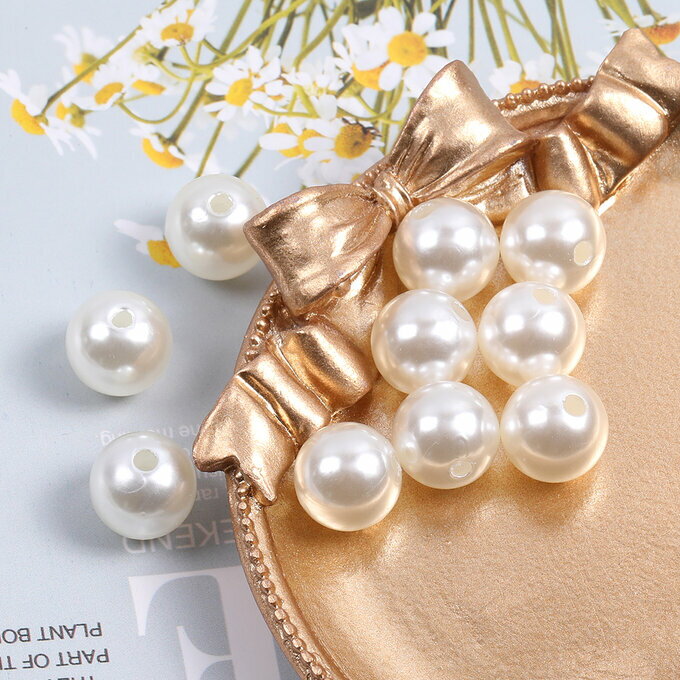 仕　様 サイズ約12mm材　質ABS製重さ約41g/袋 入　数 50ヶ 注意事項 商品の一部には、生産過程上において、歪み・メッキムラ・色ムラ・サビ・多少の柄ずれなどある場合があります。ご返品とご交換は出来かねますので、予めご了承の上ご購入ください。ご理解・ご協力をお願い申し上げます。