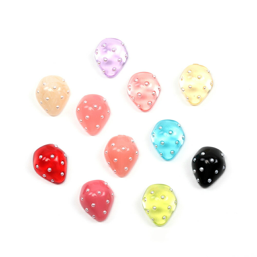 即日発送！いちご貼付けパーツ 樹脂製 いちご 苺 ストロベリー フルーツ 果物 デコパーツ 約8×9mm（4ヶ）