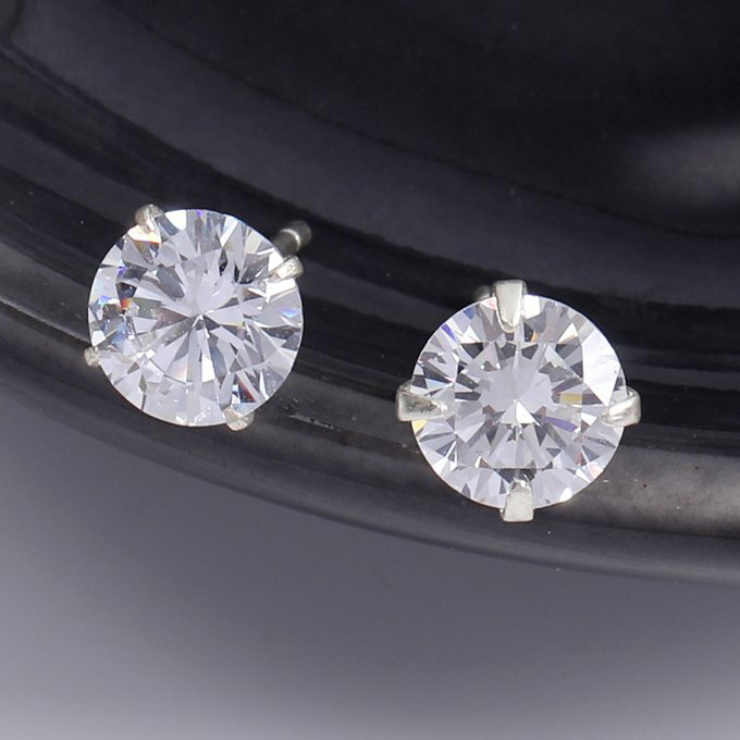 即日発送！シルバー925製 ジルコニアピアス