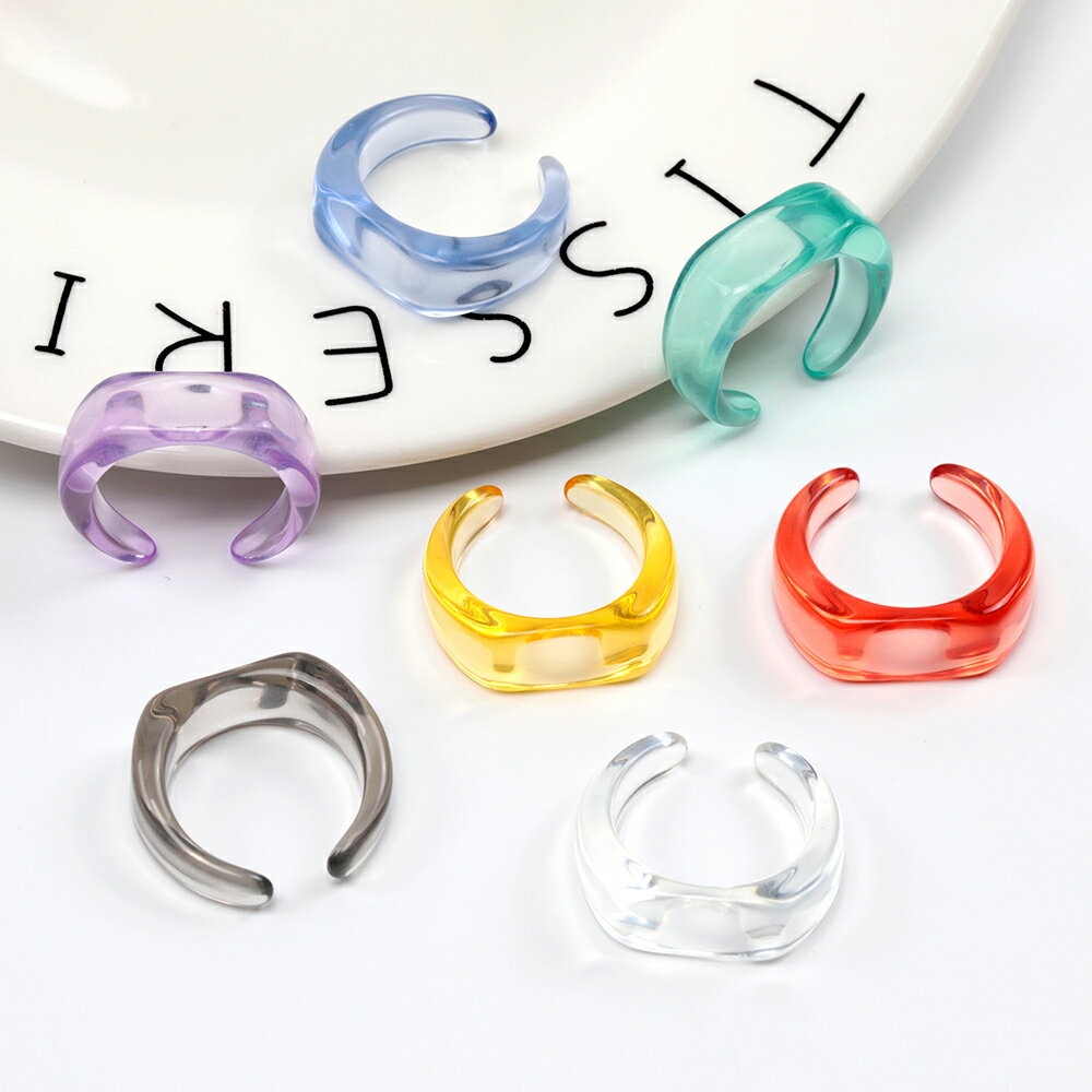 即日発送！ファッションリング 透明感 オープンリング 指輪 樹脂製 13号 内径約17mm 幅約8mm（2ヶ）