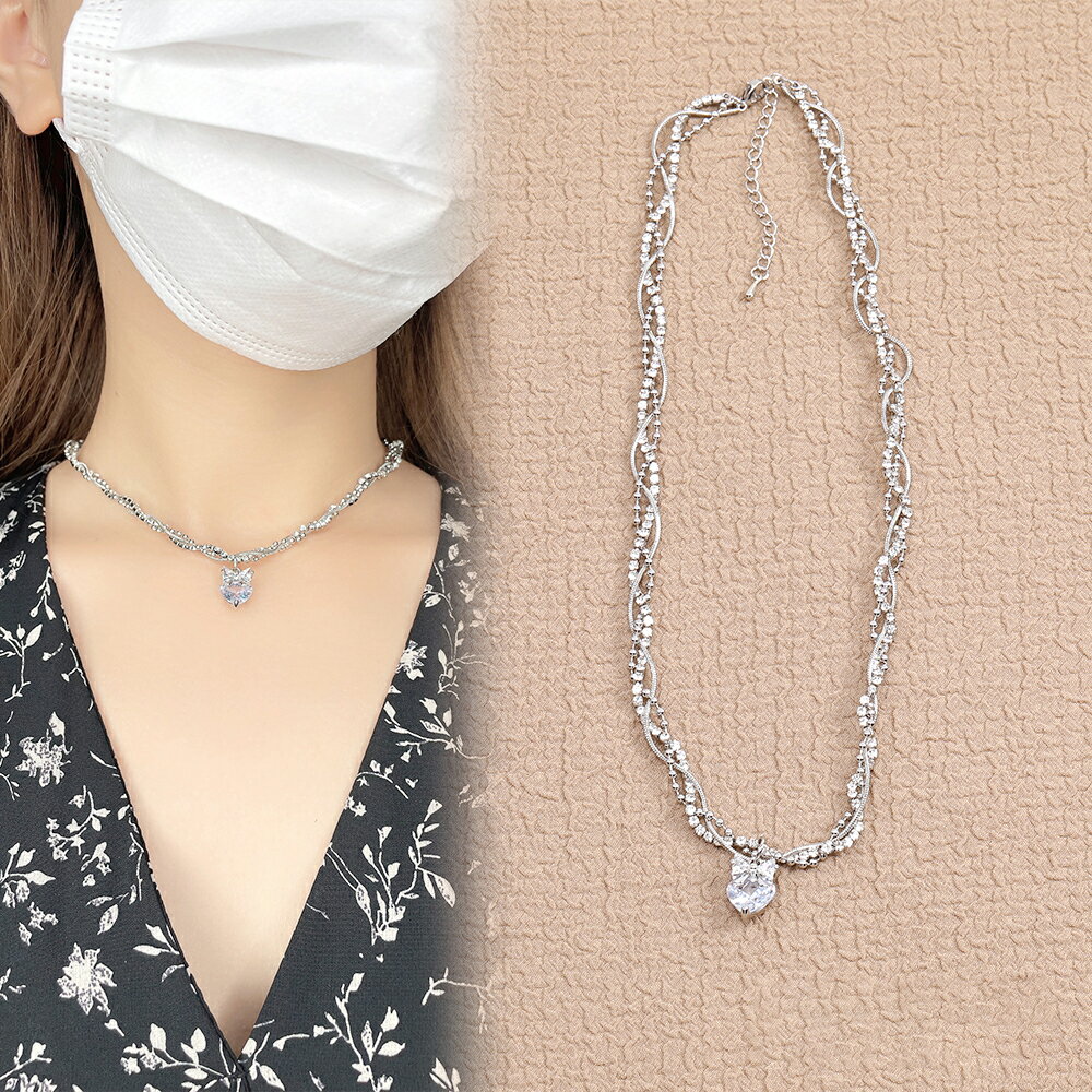 即日発送！メタルチェーン＆ラインストーン付きネックレス リボンとハート型（1連）