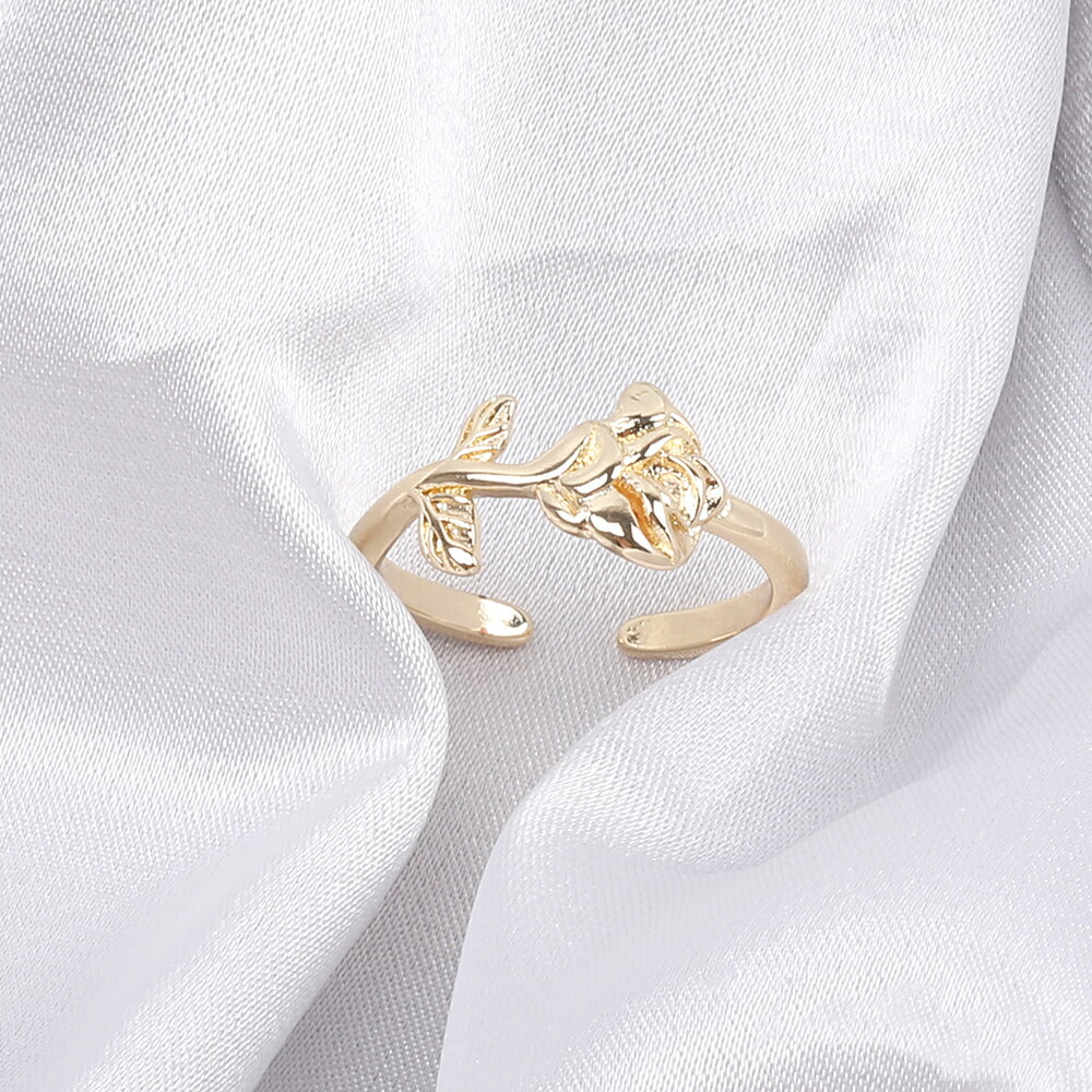 即日発送！ファッションリング デザインリング 指輪 重ね付け バラモチーフ 幅約8.6mm（1ヶ）