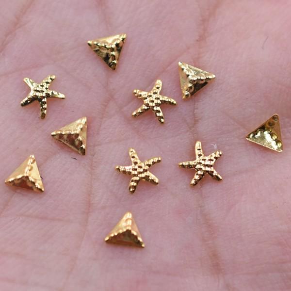 即日発送！ネイルパーツ ミニメタルパーツ ヒトデ 三角 ゴールド（40ヶ）