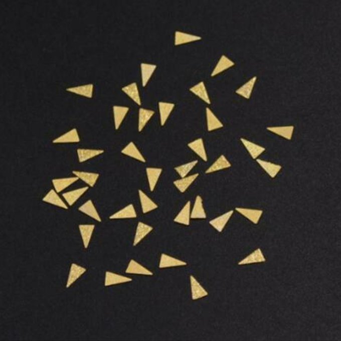 即日発送！ネイルパーツ メタルパーツ スクラブ 長三角 3×5mm ゴールド【約480～500ヶ】