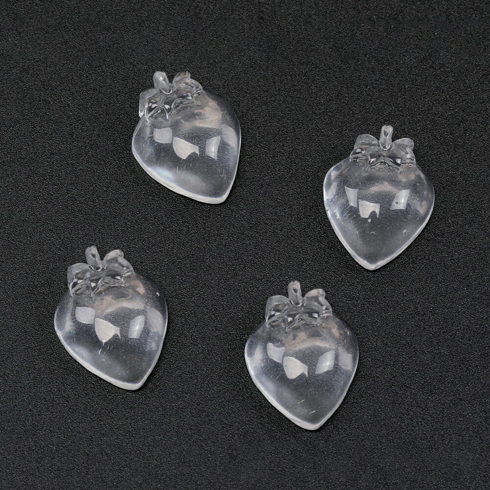 即日発送！いちご貼付けパーツ ヘタあり 苺 イチゴ 樹脂カボション 貼り付け 樹脂パーツ クリアカラー 約15×20mm（6ヶ）