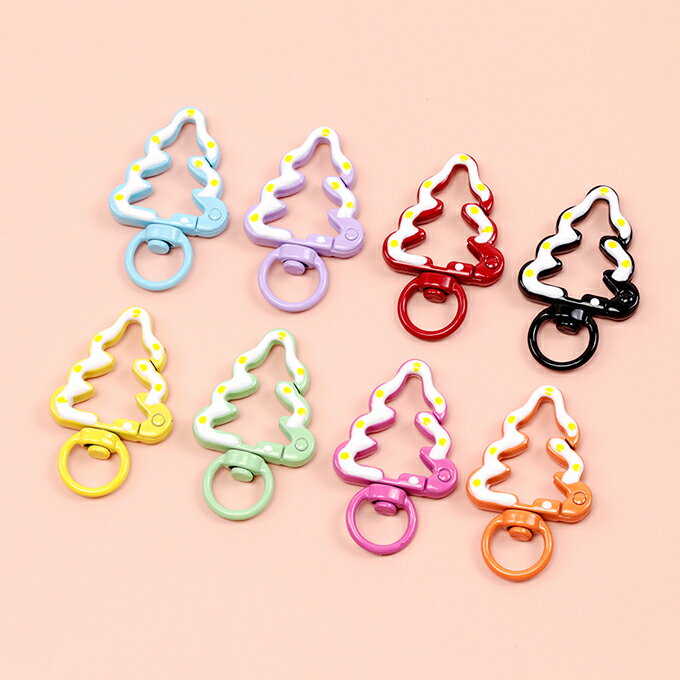 即日発送！推し色キーホルダー金具 クリスマスツリー 回転カン付き 手作り推し活 カラーキーホルダー金具 ストラップ金具 キーリング金具 約27×44mm(2ヶ)