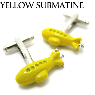 YELLOW SUBMARINE 黄色い潜水艦をモチーフにしたカフス。 大きくデフォルメされたデザインは おもちゃのようでかわいらしさを感じます。 後部に付けられたスクリューは 手動で回転させることができます。 SIZE 約24×9mm 素材 真鍮 ※【カフス】【カフリンクス】【カフスボタン】はすべて同じものをさしますが、正式にはカフリンクスと言います。しかし、日本ではカフスボタンの名前の方が一般的です。